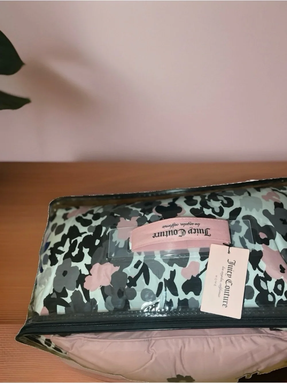 Juicy Couture 4-Piece Queen Printed Bed Set - Black Pink Floral Camo Comforter